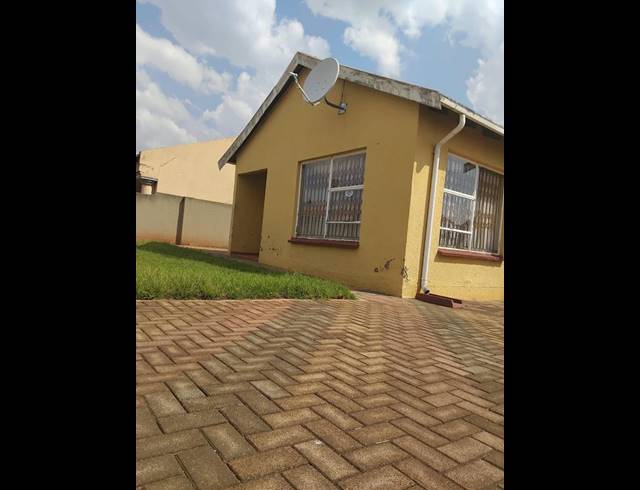 3 BEDROOM HOUSE FOR SALE IN DAWN PARK
